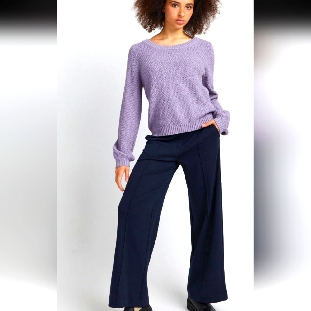 Ann TAYLOR LIGHT PURPLE WAFFLE SWEATER SIZE MEDIUM